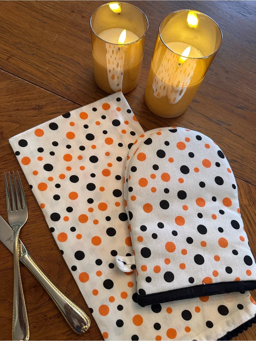 Halloween Kitchen Towel & Oven Mitt Set Orange Black Polka Dot NEW